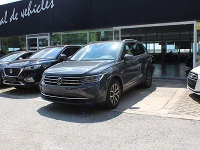 Usado VW Tiguan Life 246 CV (180 kW) 2021 Gris SUV