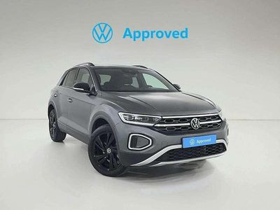 Usado VW T-Roc 116 CV (85 kW) 2025 Gris SUV