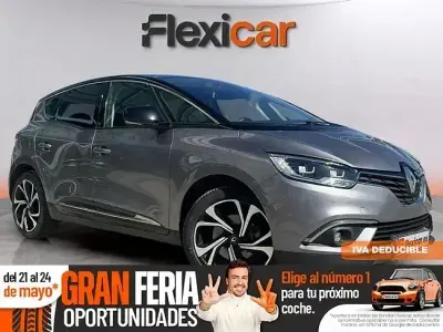 Usado Renault Scénic LIMITED 120 CV (88 kW) 2020 Marrón