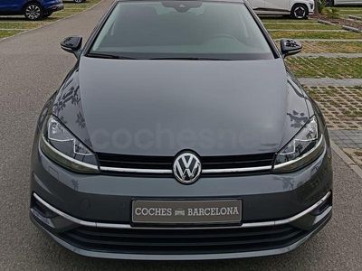 Usado VW Golf VII Advance 115 HP (84 kW) 2019 Cinzento Sedan