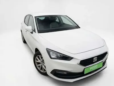 Usado Seat Leon Reference 116 CV (85 kW) 2022 Blanco Utilitario