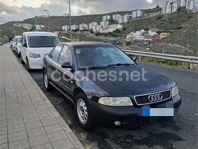 Usado Audi A4 90 CV (66 kW) 2000 Negro Berlina