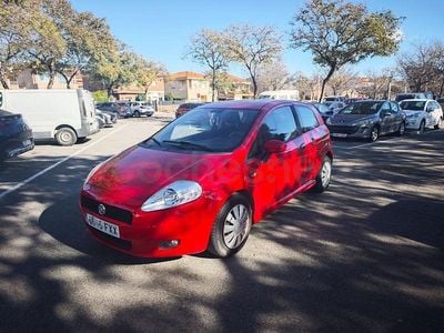 Rojo Usado 2007 Fiat Grande Punto Active Utilitario | 2800 € (Precio justo)