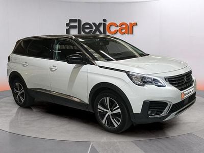 Usado Peugeot 5008 Allure 131 CV (96 kW) 2020 Blanco SUV