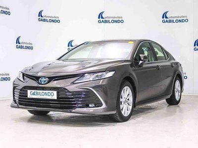 Usado Toyota Camry Advance 218 CV (160 kW) 2021 Marrón Berlina