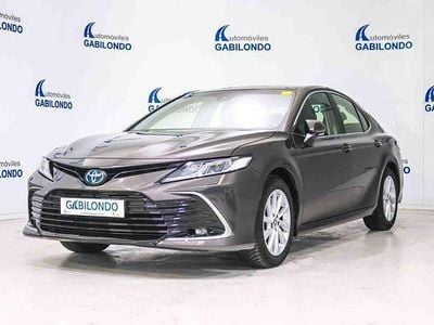 Usado Toyota Camry Advance 218 CV (160 kW) 2021 Marrón Berlina