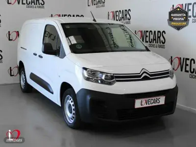 Usado Citroën Berlingo 100 CV (73 kW) 2022 Blanco Monovolumen