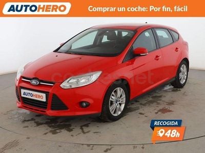 Usado Ford Focus Trend 100 CV (73 kW) 2014 Rojo Berlina