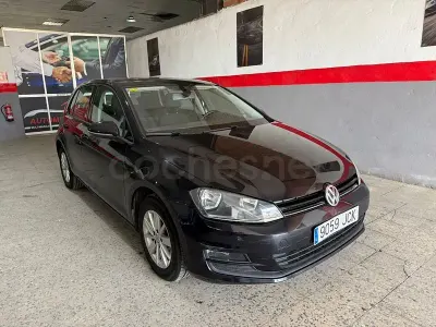 Usado VW Golf VII Advance 110 CV (80 kW) 2016 Negro Berlina