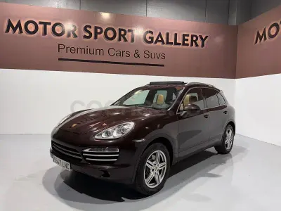 Usado Porsche Cayenne Platinum Edition 245 CV (180 kW) 2014 Granate SUV