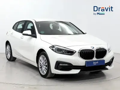 Usado BMW 118 Comfort Edition 136 CV (100 kW) 2024 Blanco Berlina