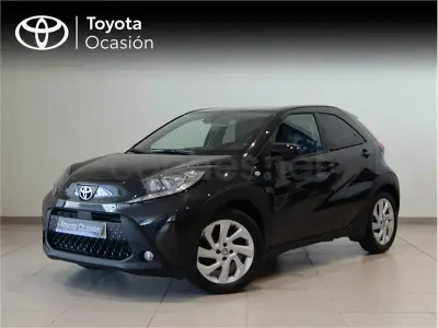 Usado Toyota Aygo X Play 72 CV (52 kW) 2024 Negro SUV