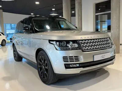 Begagnad Land Rover Range Rover Vogue 340 HK (250 kW) 2014 Beige SUV