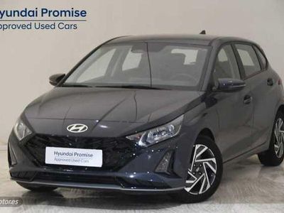 Usado Hyundai i20 99 CV (72 kW) 2024 Aurora grey Utilitario