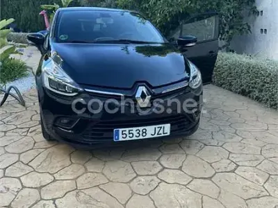 Usado Renault Clio IV LIMITED 75 CV (55 kW) 2017 Negro Berlina