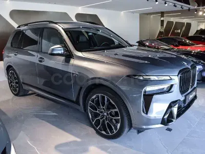 Usado BMW X7 Comfort Edition 352 CV (258 kW) 2026 Gris / plata SUV