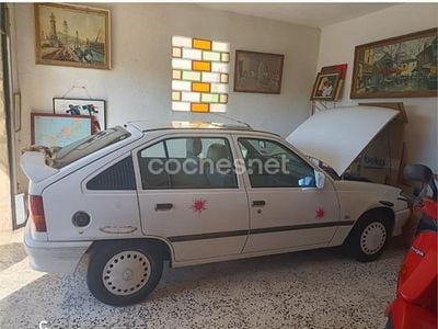 Usado Opel Kadett S 82 CV (60 kW) 1988 Blanco Utilitario