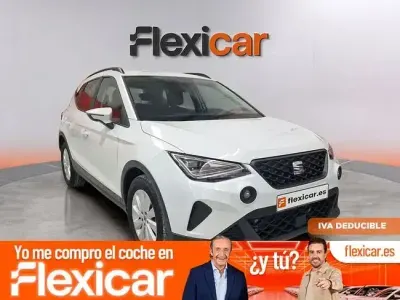 Usado Seat Arona Style 110 CV (80 kW) 2024 Blanco SUV