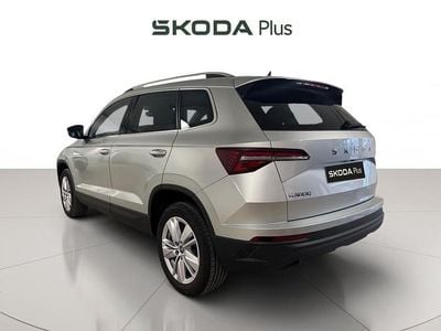 Gris plata Usado 2025 Skoda Karoq Selection SUV | 30.040 € (Precio justo)