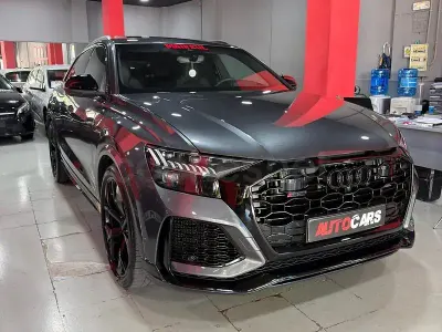Usado Audi RS Q8 600 CV (441 kW) 2025 Gris / plata SUV
