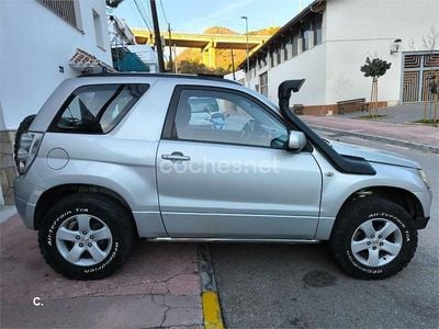 Usado Suzuki Grand Vitara 129 CV (94 kW) 2009 Gris / plata SUV