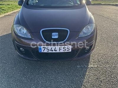 Granate Usado 2007 Seat Altea XL Stylance Monovolumen | 3650 € (Precio justo)