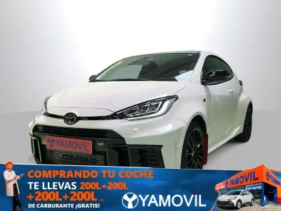 Usado Toyota Yaris 276 CV (202 kW) 2024 Blanco Utilitario