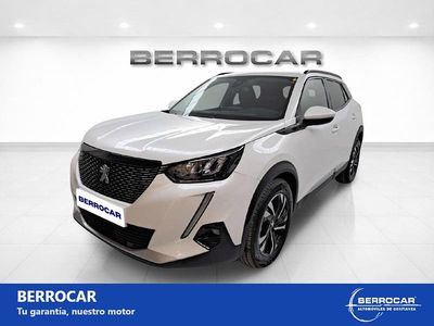 Usado Peugeot 2008 Allure 130 CV (95 kW) 2021 Blanco SUV
