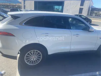 Usado Jaguar F-Pace Prestige 180 CV (132 kW) 2017 Blanco SUV