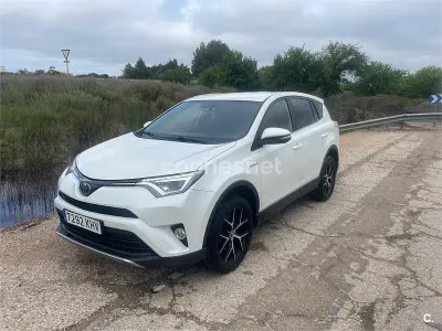 Usado Toyota RAV4 Hybrid 197 CV (144 kW) 2018 Blanco SUV