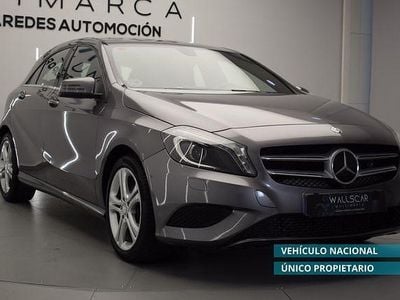 Usado Mercedes A180 Urban 109 CV (80 kW) 2015 Negro Berlina