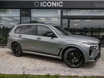 Używany BMW X7 530 KM (389 kW) 2023 Szary SUV