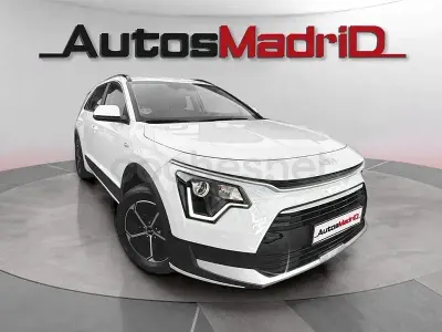 Usado Kia Niro 141 CV (103 kW) 2023 Blanco SUV