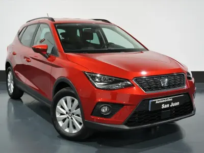 Usado Seat Arona Style 115 CV (84 kW) 2019 Rojo SUV