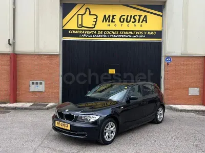 Usado BMW 116 122 CV (89 kW) 2008 Negro Utilitario
