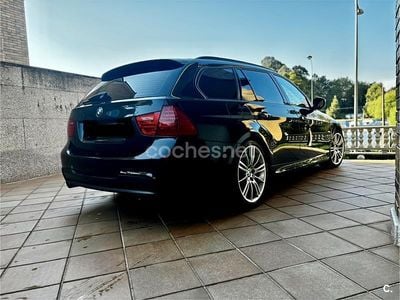 Usado BMW 320 177 CV (130 kW) 2010 Negro Familiar