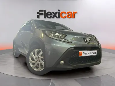 Nuevo Toyota Aygo X 72 CV (52 kW) 2025 Gris SUV