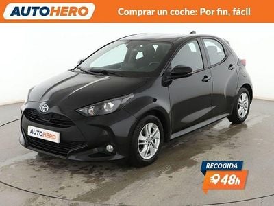 Negro Usado 2021 Toyota Yaris Hybrid Active | 17.599 € (Precio justo)