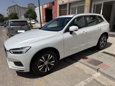 Usado Volvo XC60 Momentum 190 CV (139 kW) 2019 Blanco SUV