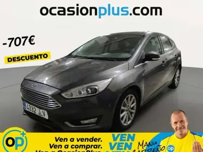 Usado Ford Focus Titanium 125 CV (91 kW) 2016 Gris Utilitario