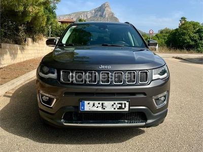 Usado Jeep Compass Limited 140 CV (102 kW) 2017 Gris / plata SUV