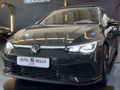 Usado VW Golf VIII GTI Clubsport 301 CV (221 kW) 2023 Gris / plata Berlina