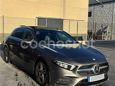 Usado Mercedes A180 109 CV (80 kW) 2018 Gris / plata Berlina