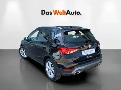 Usado Seat Arona FR 115 CV (84 kW) 2024 Negro SUV