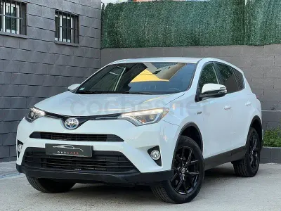 Usado Toyota RAV4 Hybrid 197 CV (144 kW) 2016 Blanco SUV
