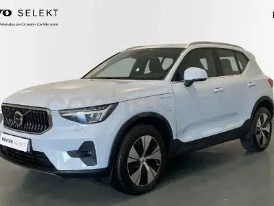 Usado Volvo XC40 Core 211 CV (155 kW) 2023 Azul SUV