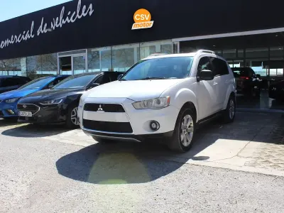 Usado Mitsubishi Outlander Motion 156 CV (114 kW) 2010 Blanco SUV