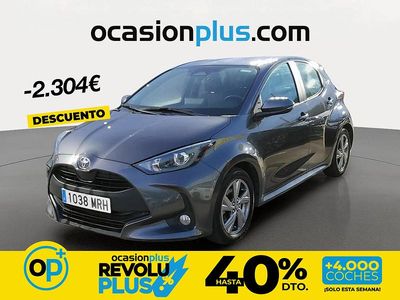 Usado Toyota Yaris Hybrid Active 116 CV (85 kW) 2024 Blanco Berlina