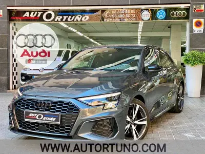 Usado Audi A3 S-Line 150 CV (110 kW) 2021 Gris / plata Berlina