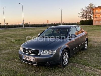 Usado Audi A4 163 CV (119 kW) 2002 Gris / plata Berlina